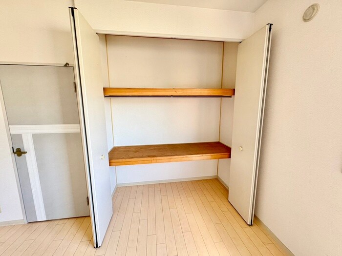 物件内観写真16　(収納)