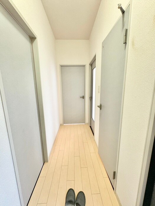 物件内観写真21　(廊下)