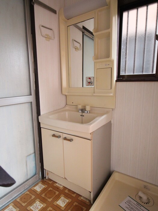 物件内観写真8　(洗面)