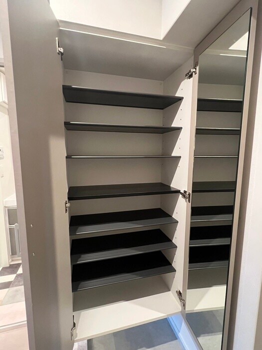 物件内観写真7　(靴箱)