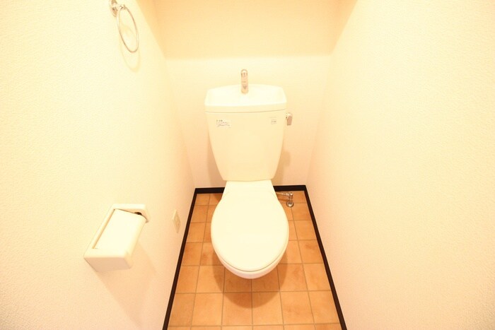 物件内観写真12　(トイレ)