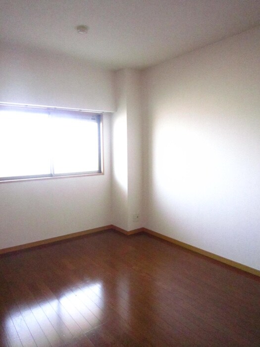 物件内観写真18　(居室)