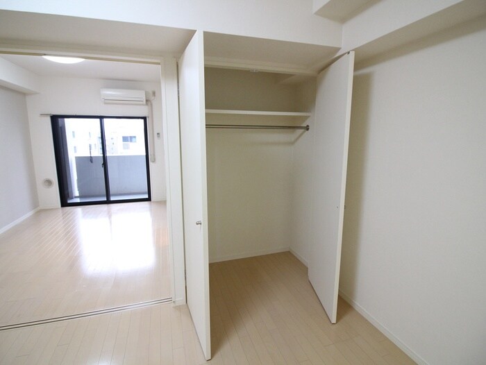 物件内観写真12　(収納)