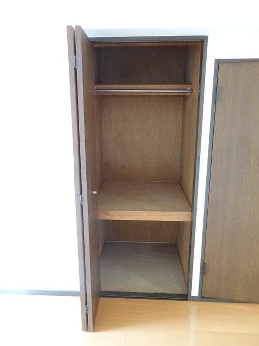 物件内観写真10　(収納)