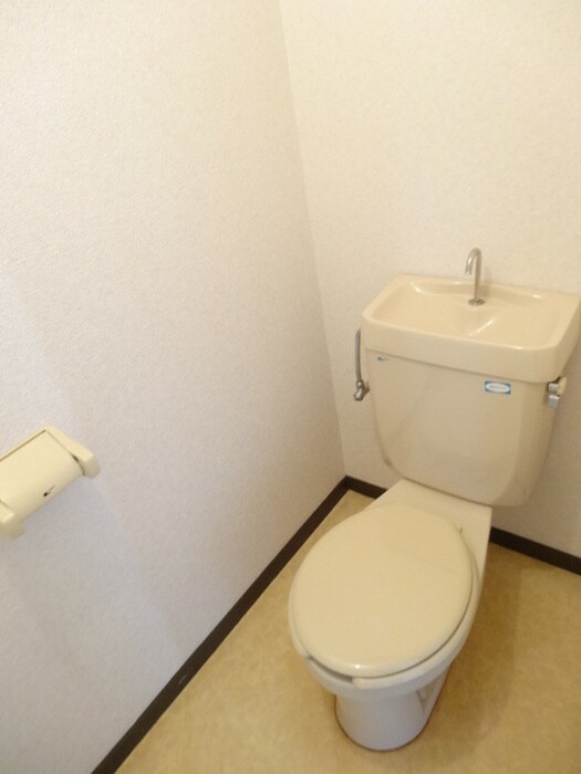 物件内観写真12　(トイレ)