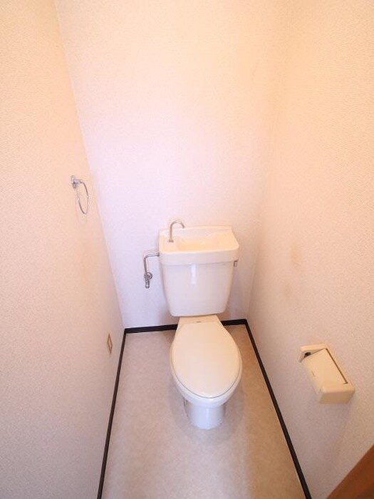 物件内観写真13　(トイレ)