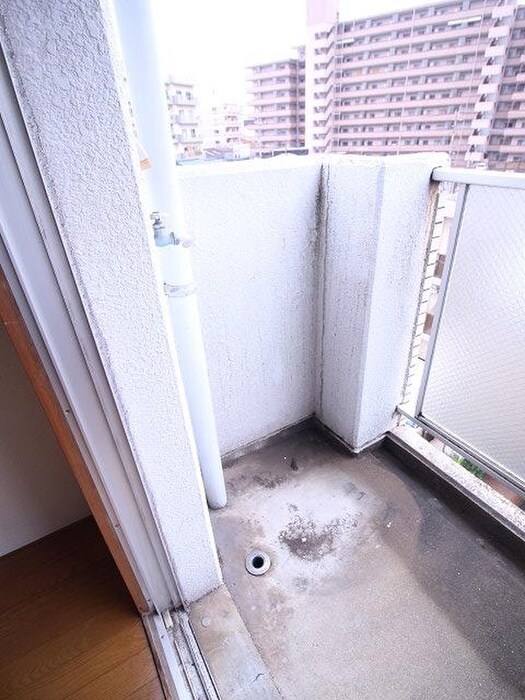 物件内観写真18　(洗濯機置場)