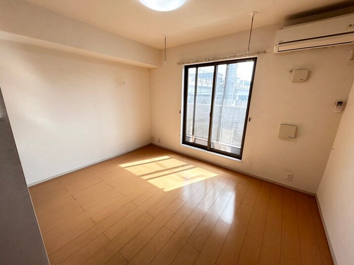 物件内観写真13　(居室)