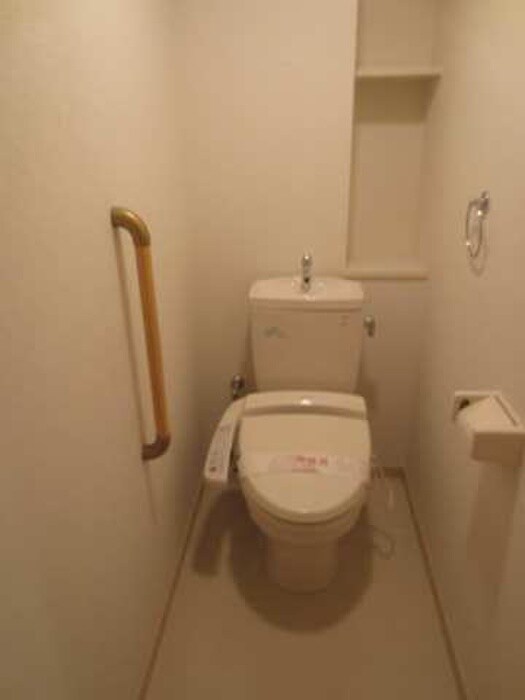 物件内観写真10　(トイレ)
