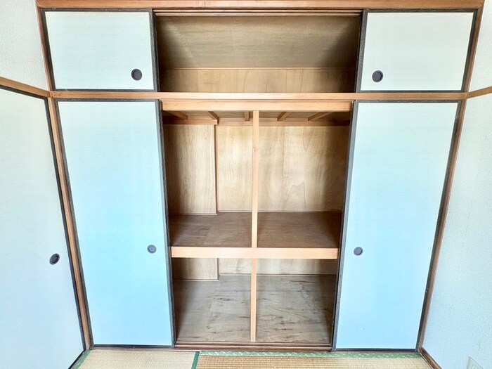 物件内観写真12　(収納)