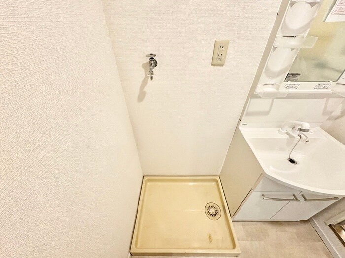 物件内観写真20　(洗濯機置場)