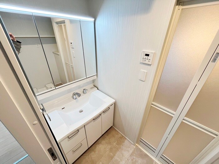 物件内観写真12　(洗面)