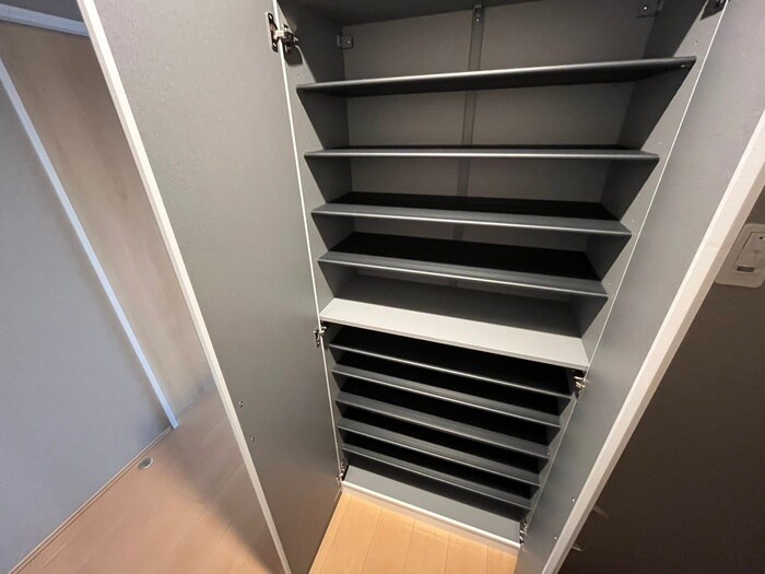 物件内観写真13　(靴箱)