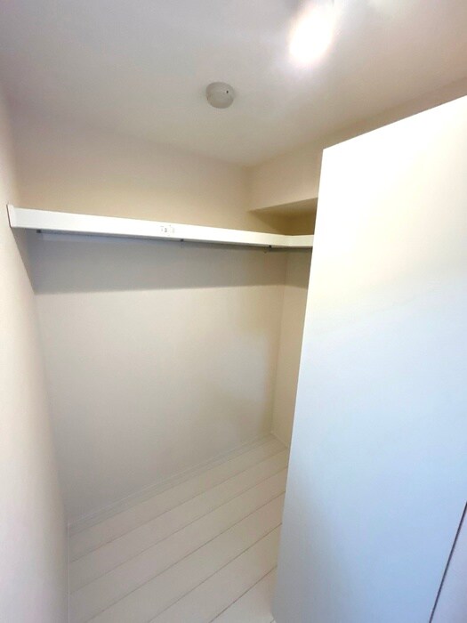 物件内観写真14　(収納)