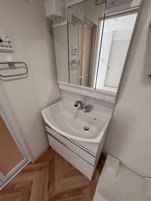 物件内観写真9　(洗面)