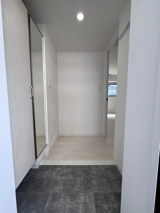 物件内観写真16　(廊下)