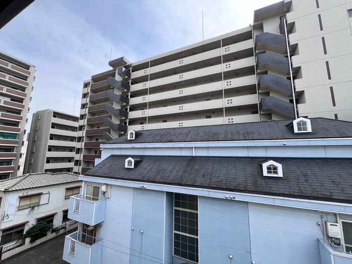 物件内観写真19　(室内からの展望)