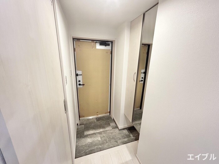 物件内観写真14　(玄関)