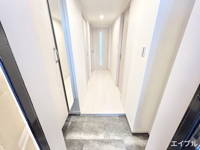 物件内観写真15　(玄関)