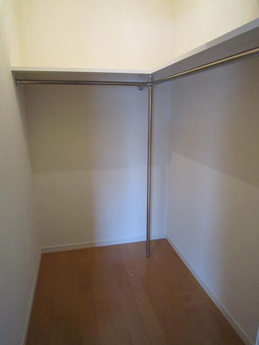 物件内観写真11　(収納)