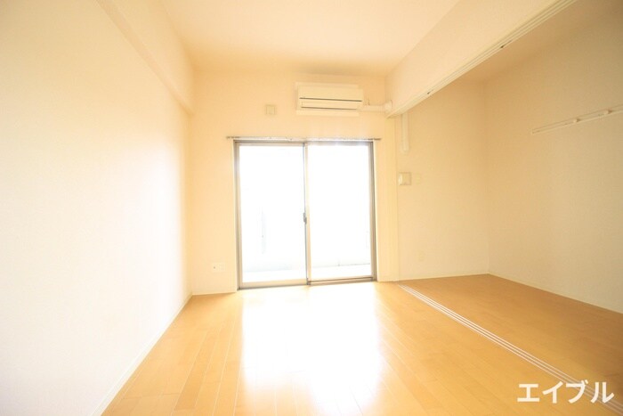 物件内観写真11　(居室)