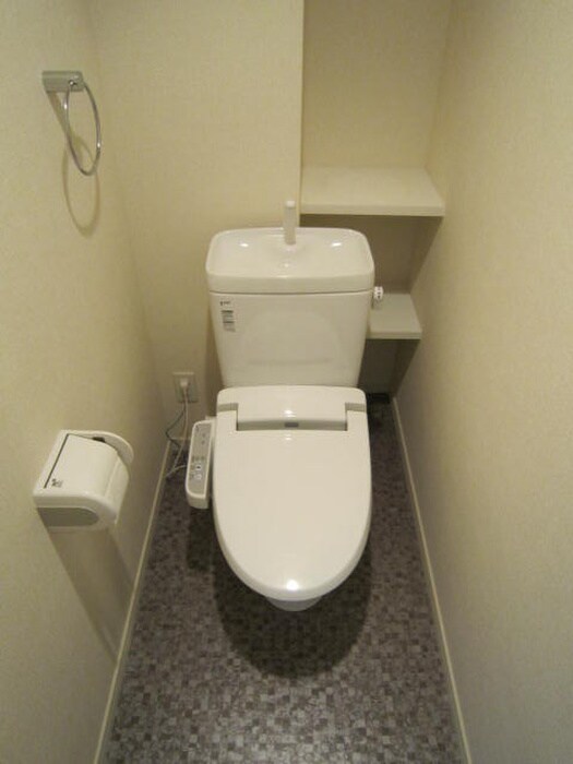 物件内観写真14　(トイレ)