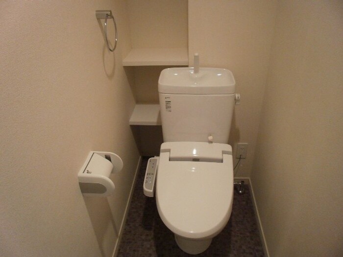 物件内観写真14　(トイレ)