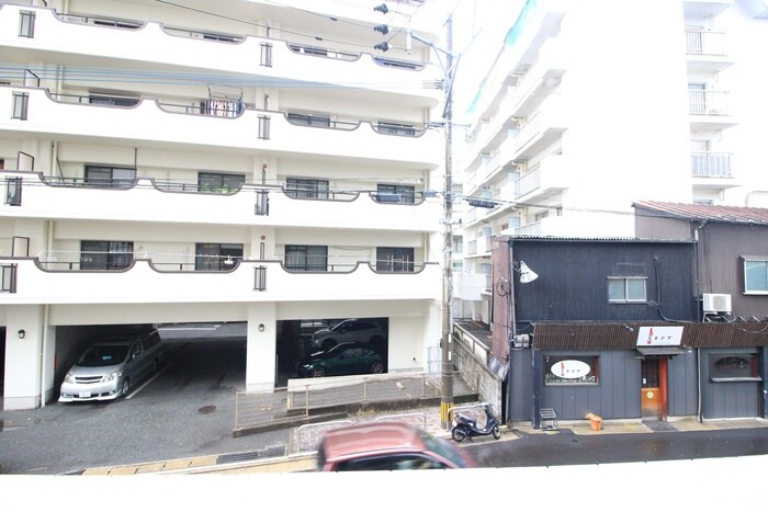 物件内観写真19　(室内からの展望)