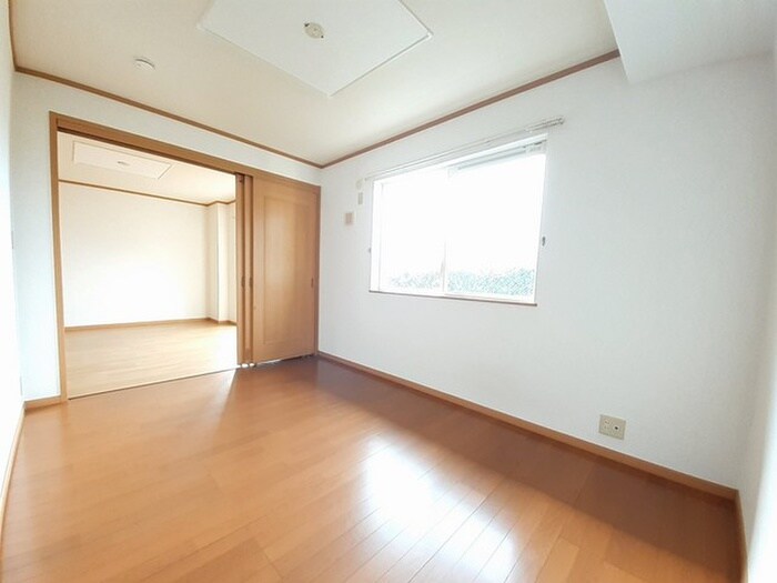 物件内観写真6　(居室)