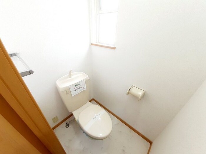 物件内観写真10　(トイレ)