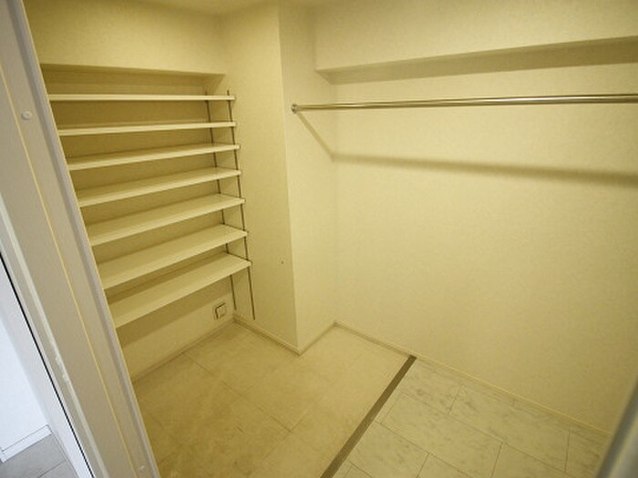 物件内観写真17　(靴箱)