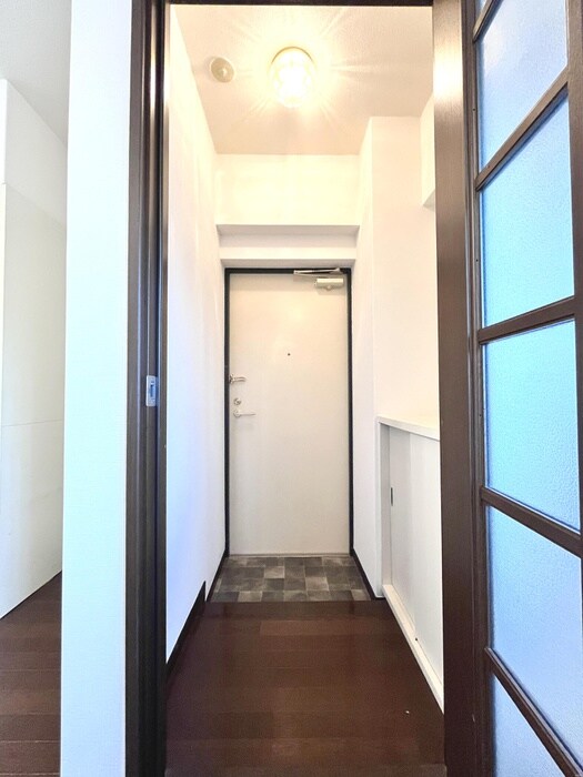物件内観写真11　(玄関)
