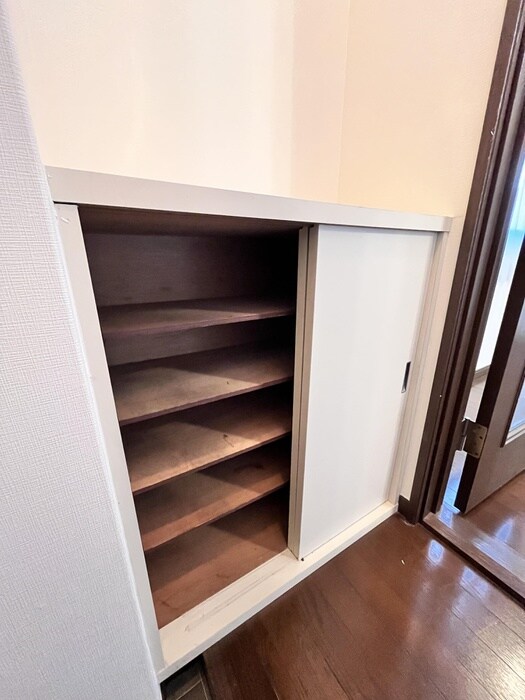物件内観写真13　(靴箱)