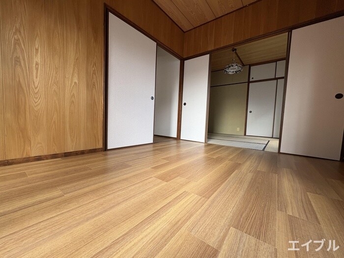 物件内観写真8　(居室)