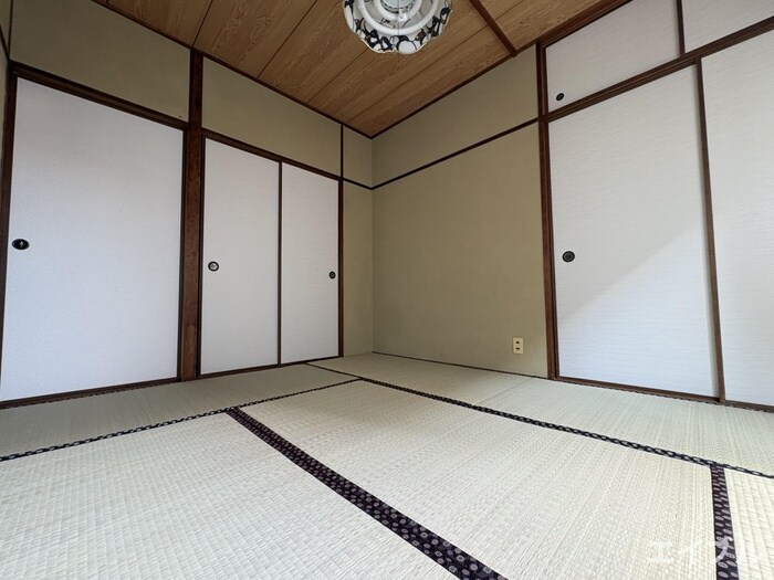 物件内観写真10　(居室)