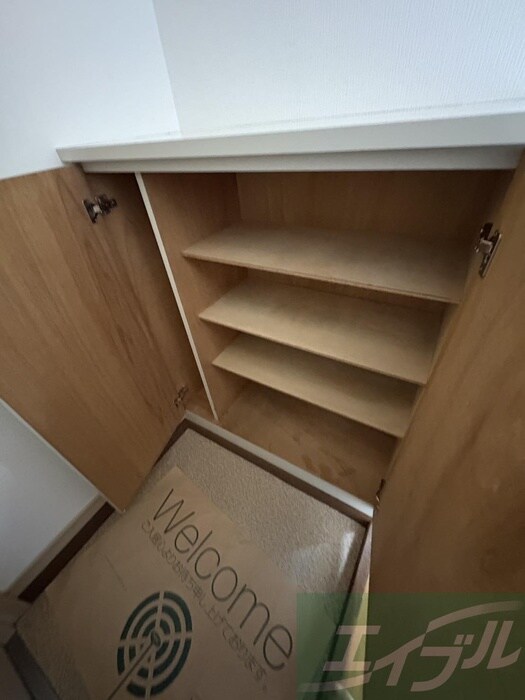 物件内観写真18　(靴箱)