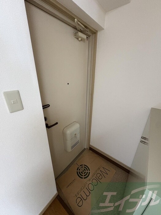 物件内観写真19　(玄関)