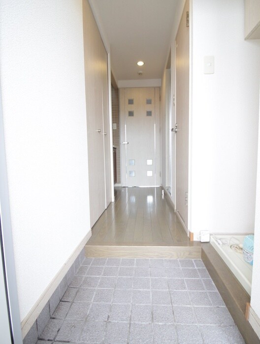 物件内観写真19　(玄関)