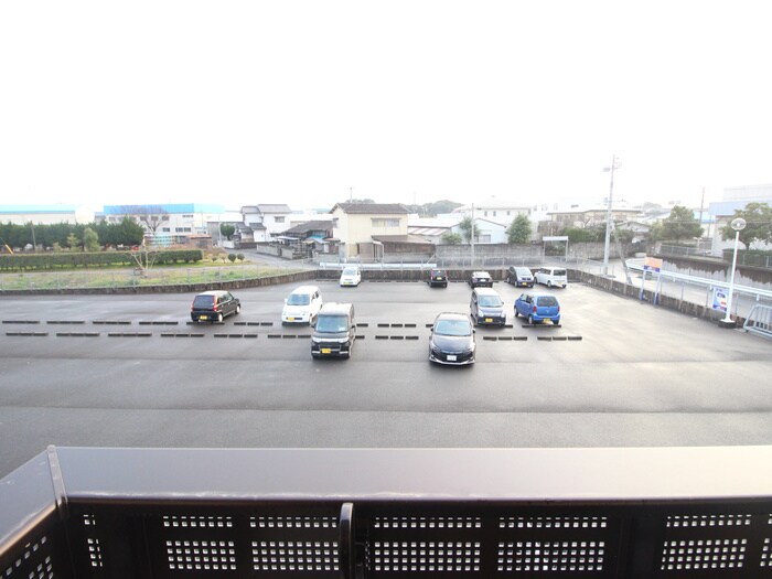 物件内観写真13　(室内からの展望)