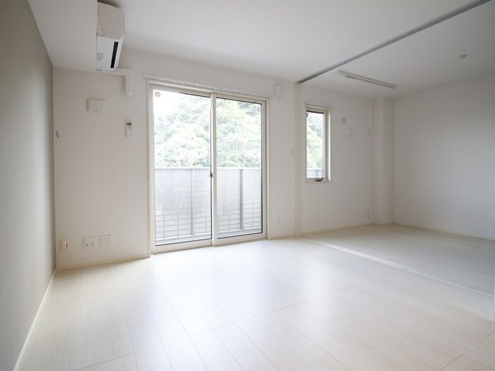 物件内観写真8　(内観写真)