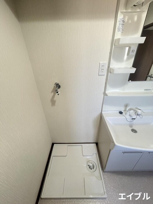 物件内観写真11　(洗濯機置場)