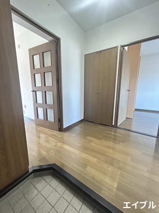 物件内観写真21　(玄関)