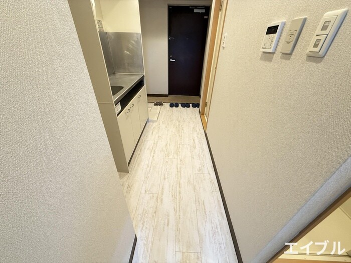 物件内観写真18　(廊下)