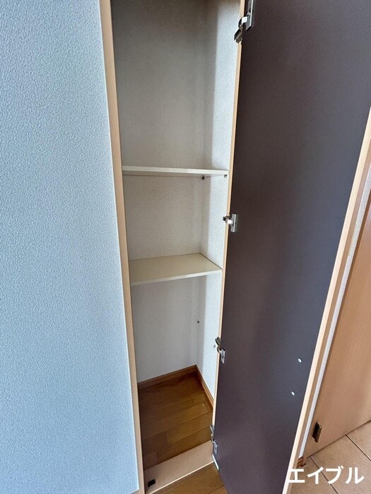物件内観写真14　(収納)