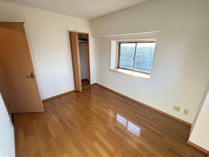 物件内観写真18　(居室)