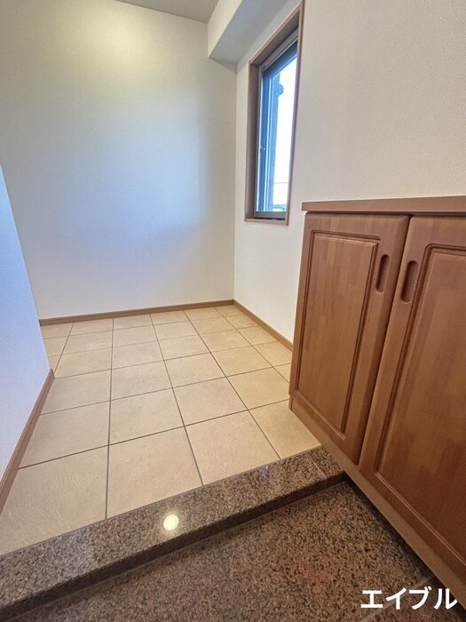 物件内観写真22　(玄関)