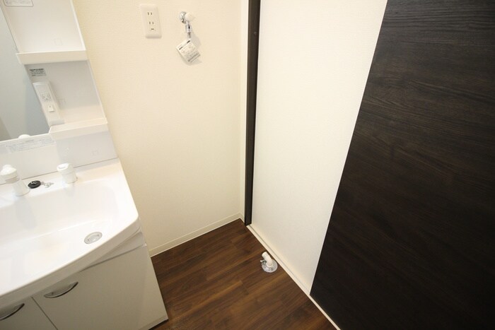 物件内観写真13　(洗濯機置場)