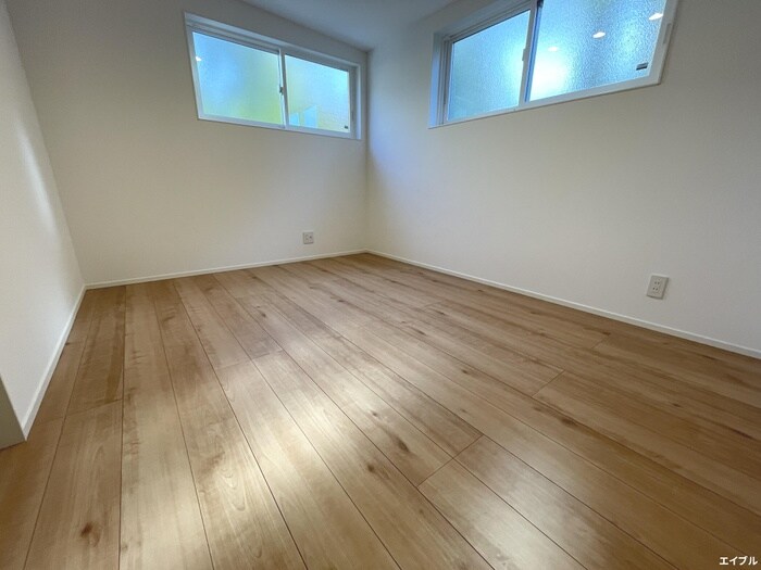 物件内観写真8　(居室)