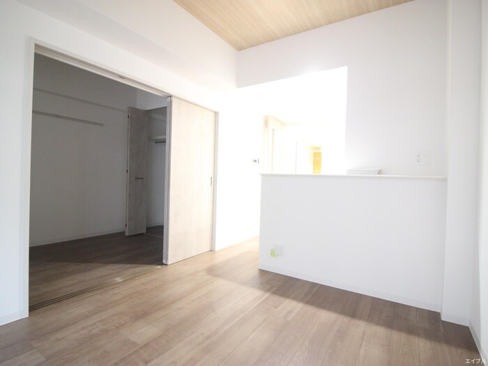 物件内観写真5　(居室)