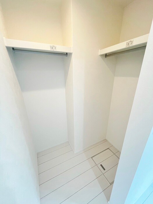 物件内観写真5　(収納)